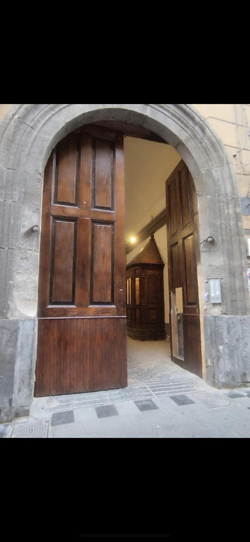 Le Sorelle Duomo Napoli Exterior foto